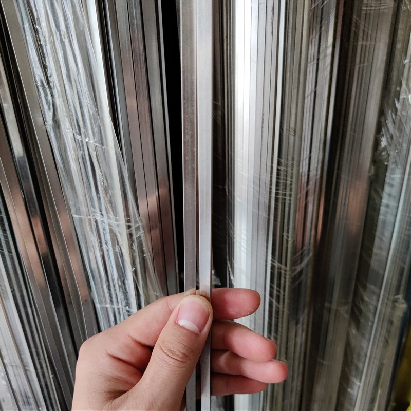 304不锈钢扁条方条303 316扁钢方钢实心方棒冷拉退火易车钢板钢排