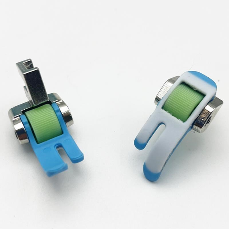 飞人蝴蝶牌老式脚踏缝纫机铁氟龙滚轮压脚塑料压脚厚薄料轮子压脚