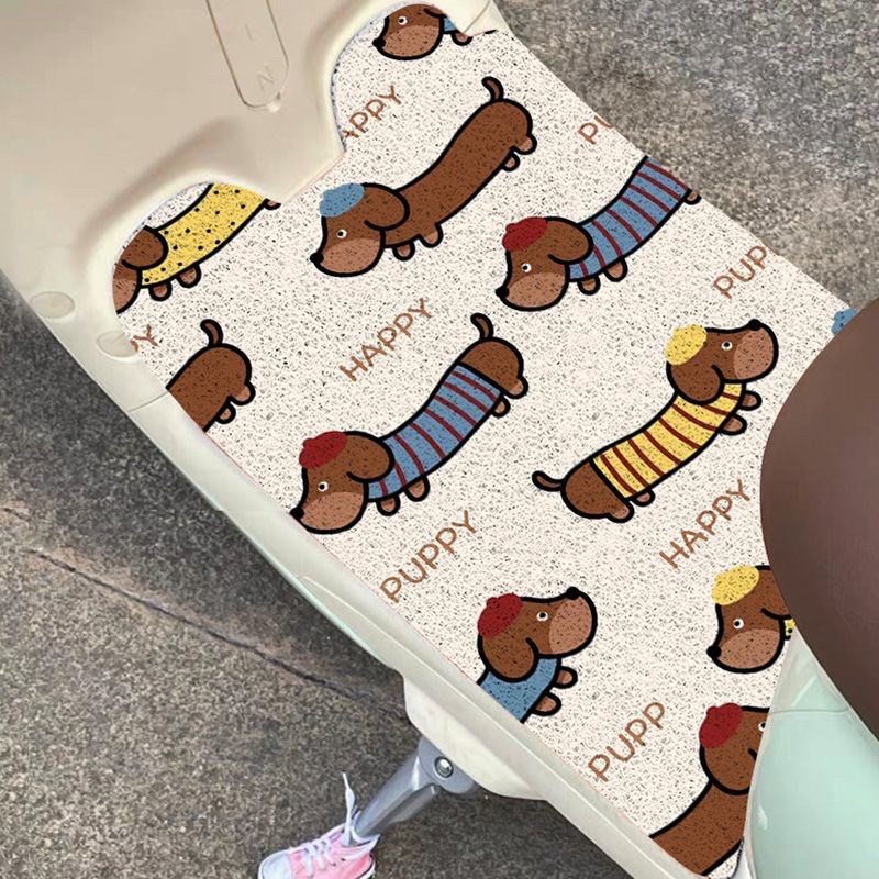 腊肠小狗卡通新款丝圈电动车踏板脚垫耐磨防滑车用保护自由剪裁型