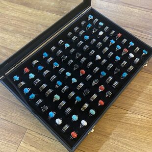 盒百位带盖戒指盒盒子摆摊宽展示盒大容量整理首饰收纳盒婚戒对戒
