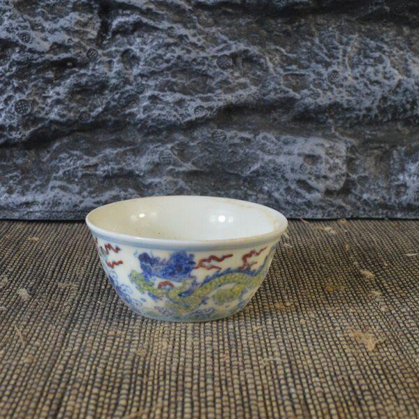 仿古瓷器 复古做旧明成化风格 斗彩龙纹品茗杯 古董古玩收藏品