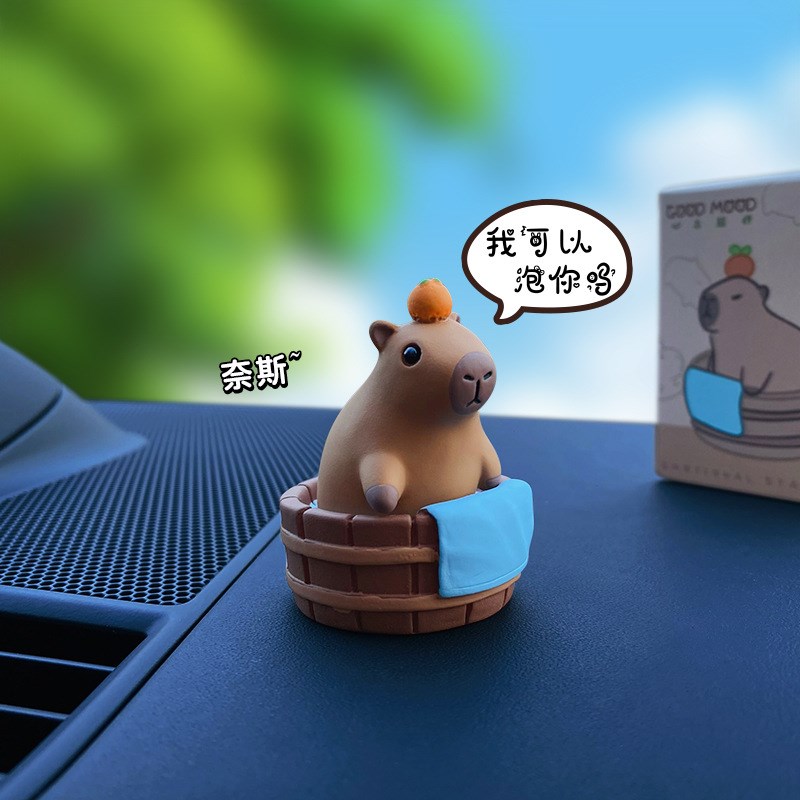 卡通佛系卡皮巴拉水豚小摆件潮流摇摇乐车载饰品T创意桌面装饰公