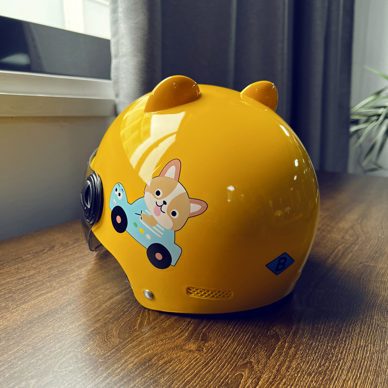 儿童电动车头盔4-12岁卡通电瓶车安全帽带耳朵新国标可爱半盔夏季
