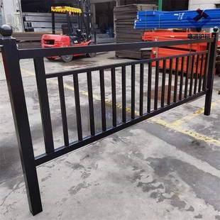 厂家现货优惠市政道路护栏人行道隔离栏杆道路防护栏
