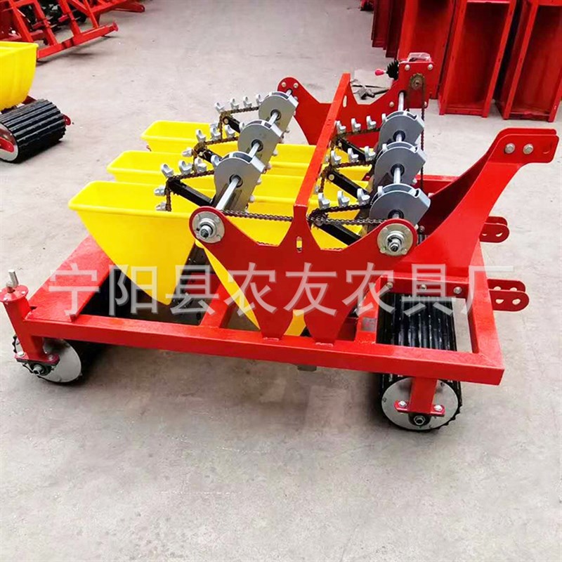 拖拉机牵引6行大蒜播种机行距18-20cFm 株距有6档调节错排播种不