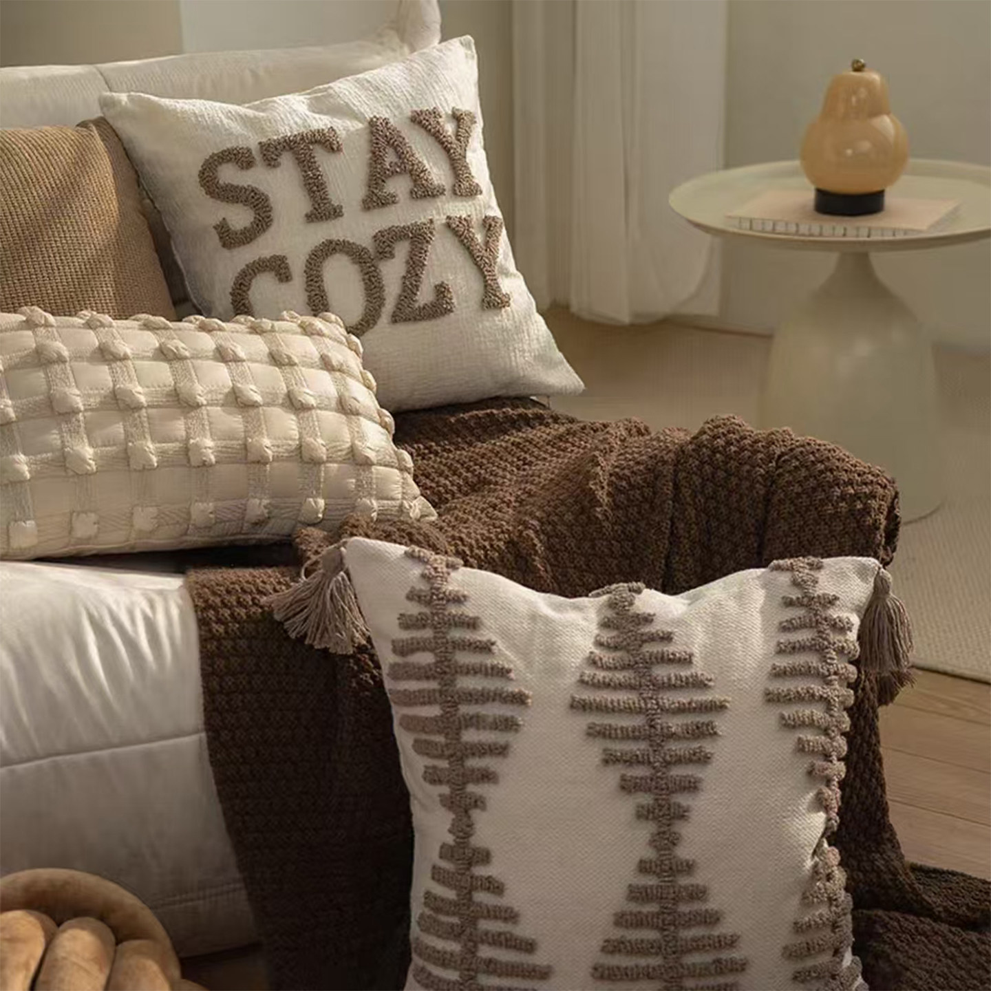 美拉德轻奢高级感抱枕客厅沙发现代简约字母抱枕套床头腰靠枕靠垫,居家布艺,靠垫/抱枕,淘宝优惠券,粉丝福利购,淘宝优惠卷