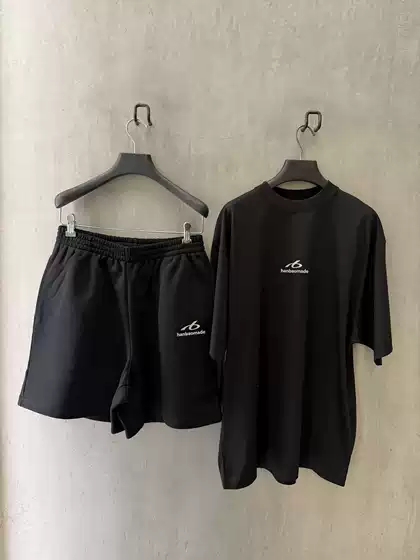 Hanbao 26Ss Sports Logo Reflective Lettering Loose Short-Sleeved T-Shirt/Shorts Set, Same Style for Men and Women