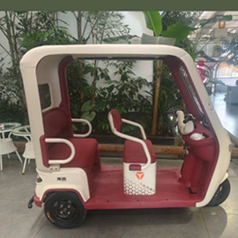 适用雅迪CL13脚垫电动三轮车脚垫防水防滑皮革脚踏板脚踩垫