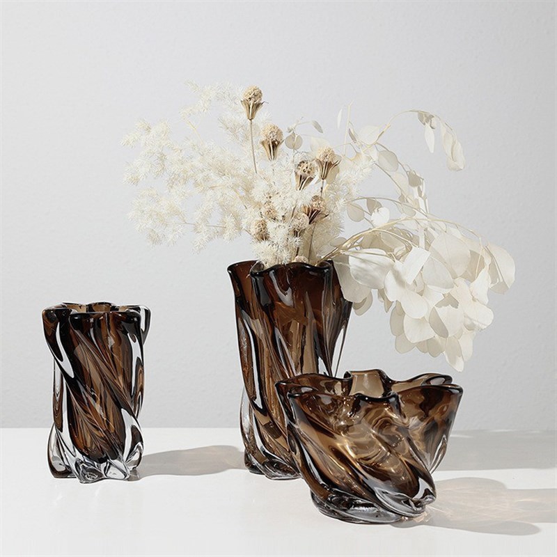 现代轻奢茶色玻璃花瓶插花客厅餐桌吧台氛围感软装饰桌.面摆件家