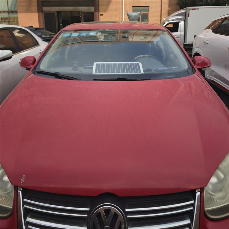 出差神器汽车电瓶防亏电太阳能12v铅酸电瓶充电带高温保护停车防