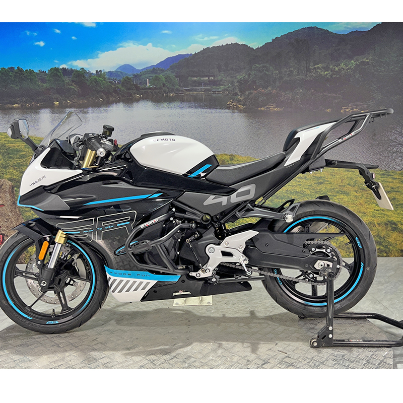 适用春风450SR后货架CF400-6尾箱架尾翼铝箱支架衣架扶手改装配件