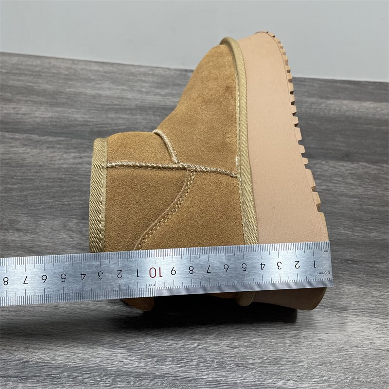 断码处理真皮厚底雪地靴女冬季百搭圆头松糕底面包鞋加绒保暖棉鞋