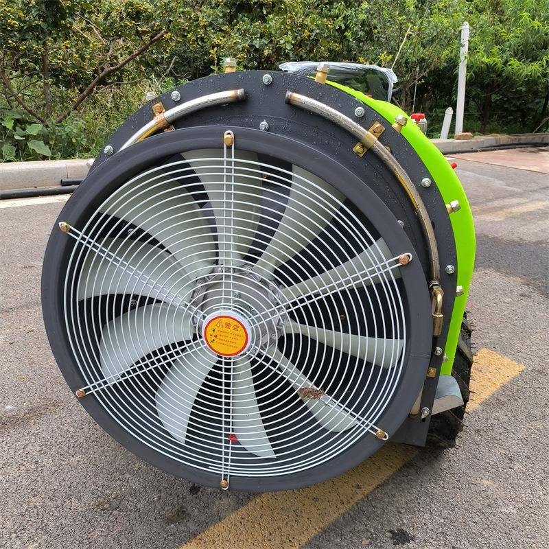 自动搅拌药水风送式果园打药机乘坐式桃树除虫机800果树喷雾机