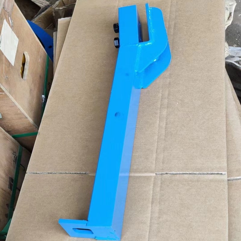 挂车变速a箱吊架改装工具渣土车重型车顶修货车挂车发动机支架大