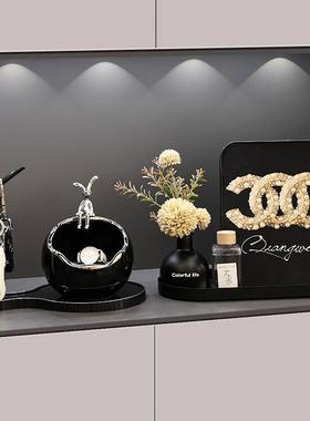 高级感软装入户门口玄关钥匙收纳摆件客厅电视鞋柜香薰装饰画摆台