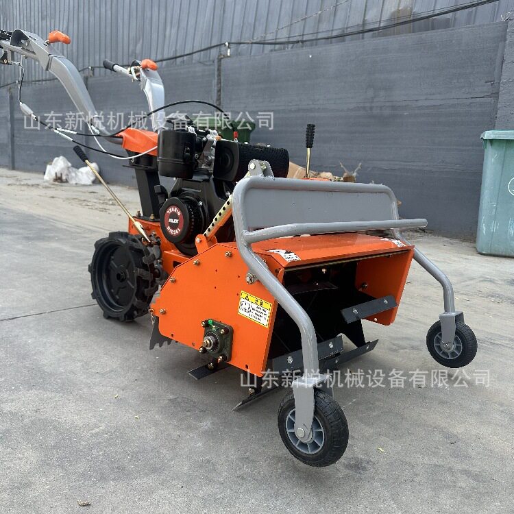 多功能汽油除草机小型农用锄草犁地开沟机手扶旋耕果园松土机