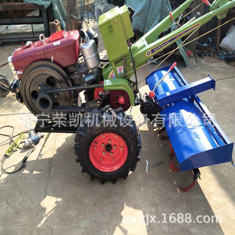 手扶式拖拉机厂家农用大马力手扶旋耕机起垄打田座驾式手扶耕地机