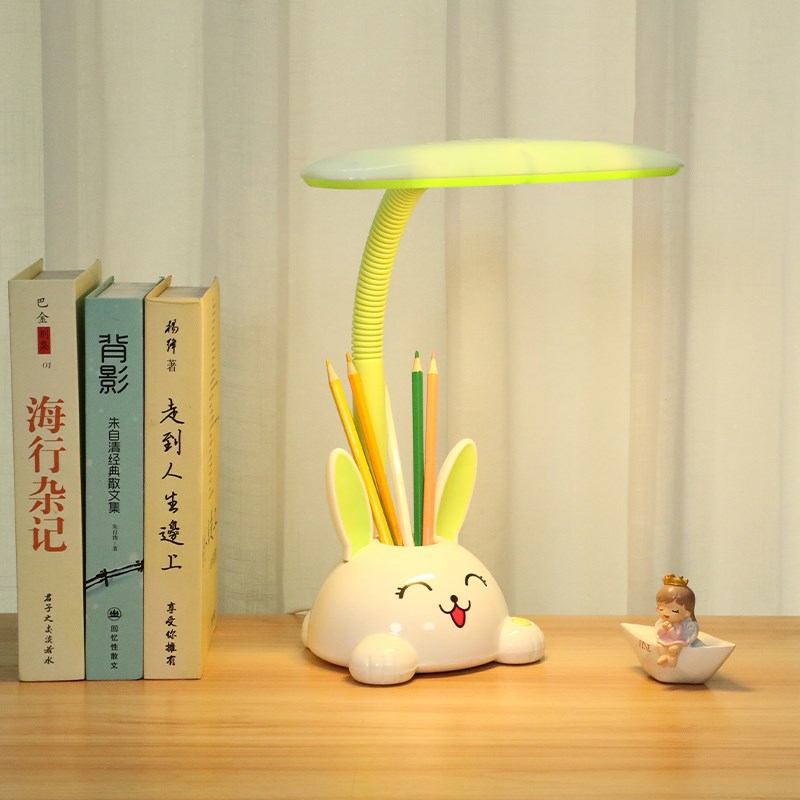 LED护眼台灯小学生书桌学习专用宿舍卧室插电儿童卡通充电阅读灯