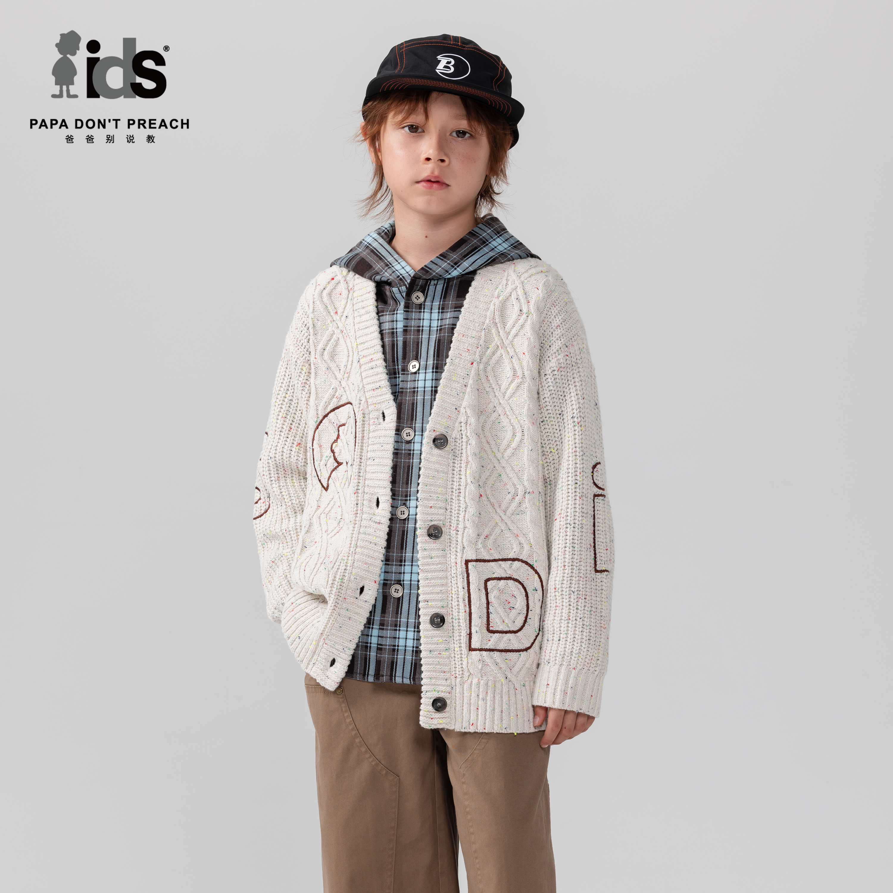 IDS童装字母刺绣毛织开衫外套