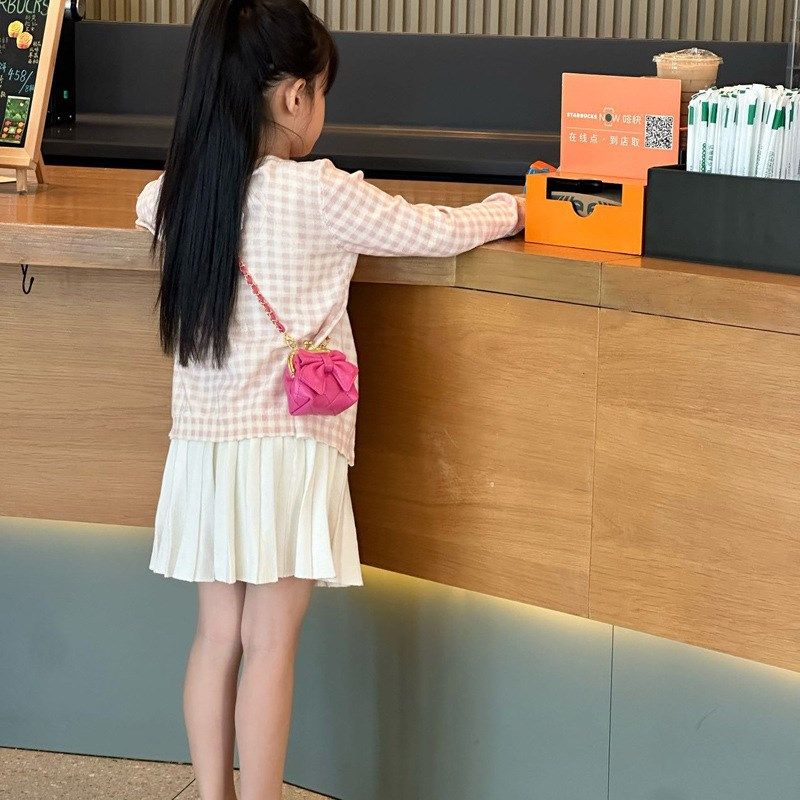 洋气公主单肩包时尚菱格纯色蝴蝶结小孩斜挎包新款链条儿童夹口包