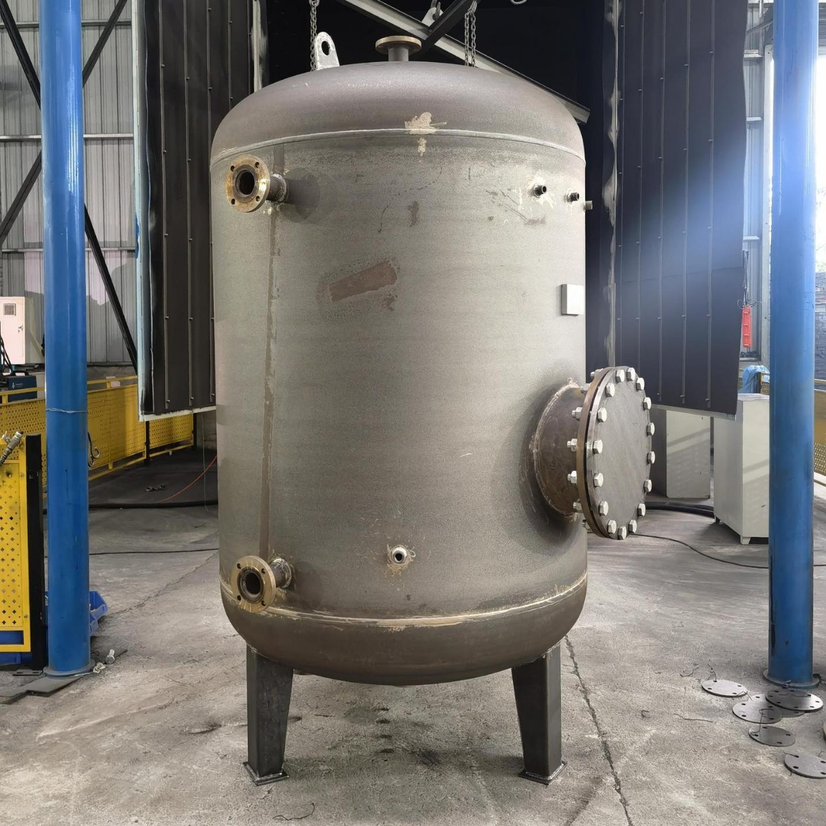导流型立式容积式换热器热水罐