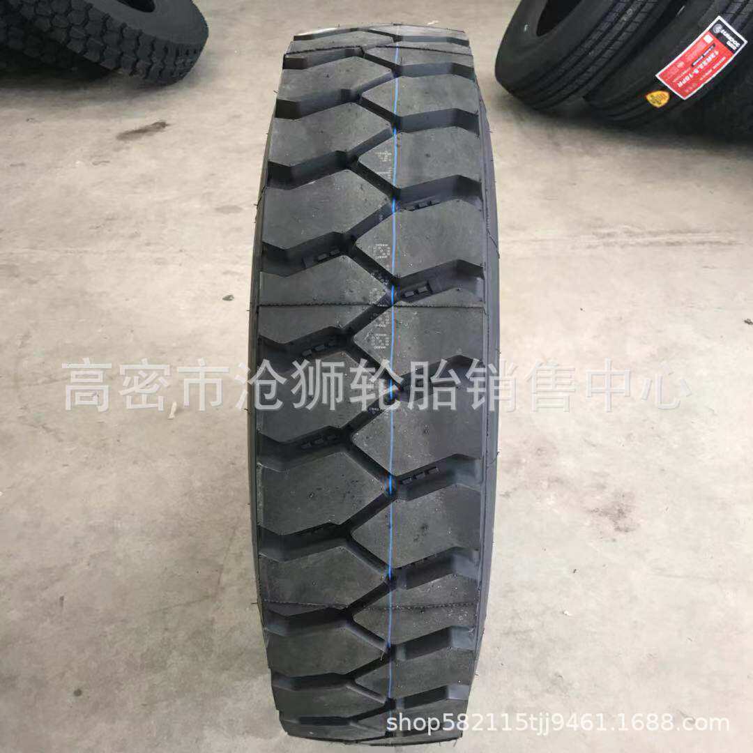 全钢子午线卡车轮胎多规格