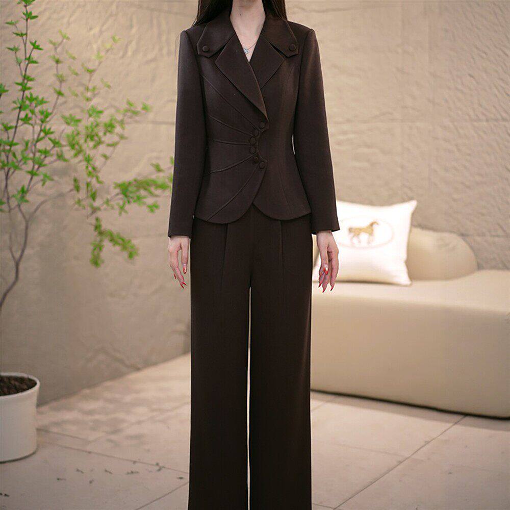 时尚西服套装上衣裤子两件套高档百搭减龄显瘦2026年秋季妈妈女装