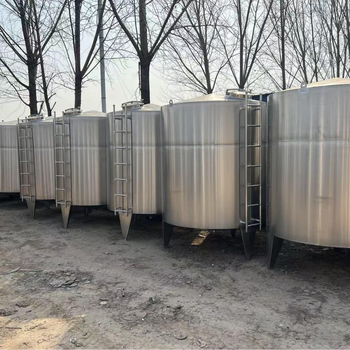不锈钢304密封白酒储罐红酒储液罐食品级立式发酵罐