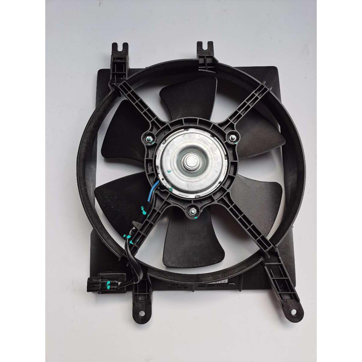 汽车水箱电子扇散热风扇适用别克凯越大宇lacetti NUBIRA96553241