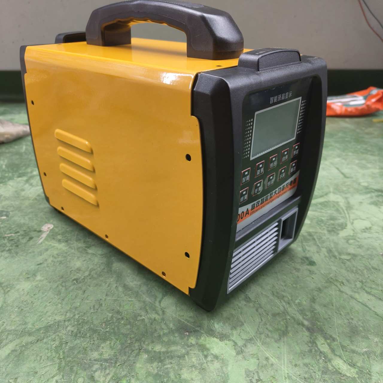 外贸汽车电瓶充电器12 v24v智能充电器110v纯铜快速蓄电池充电机
