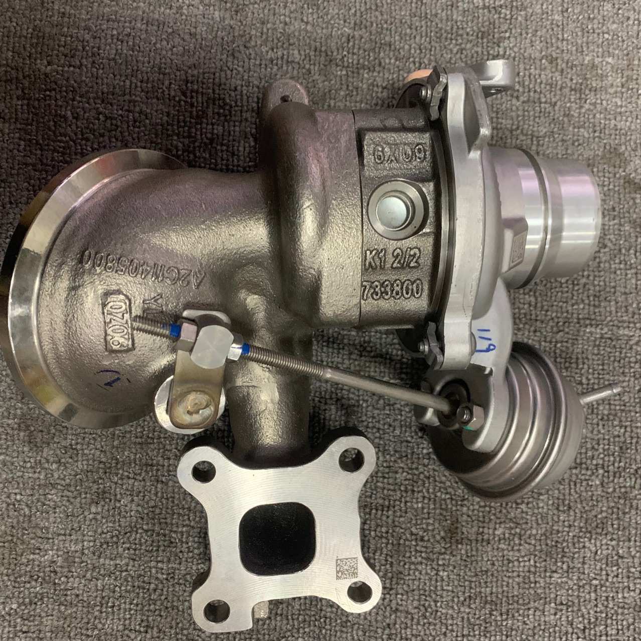 适用福特新款福克斯嘉年华1.0t涡轮增压器 H6BG 6K682AA涡轮增压