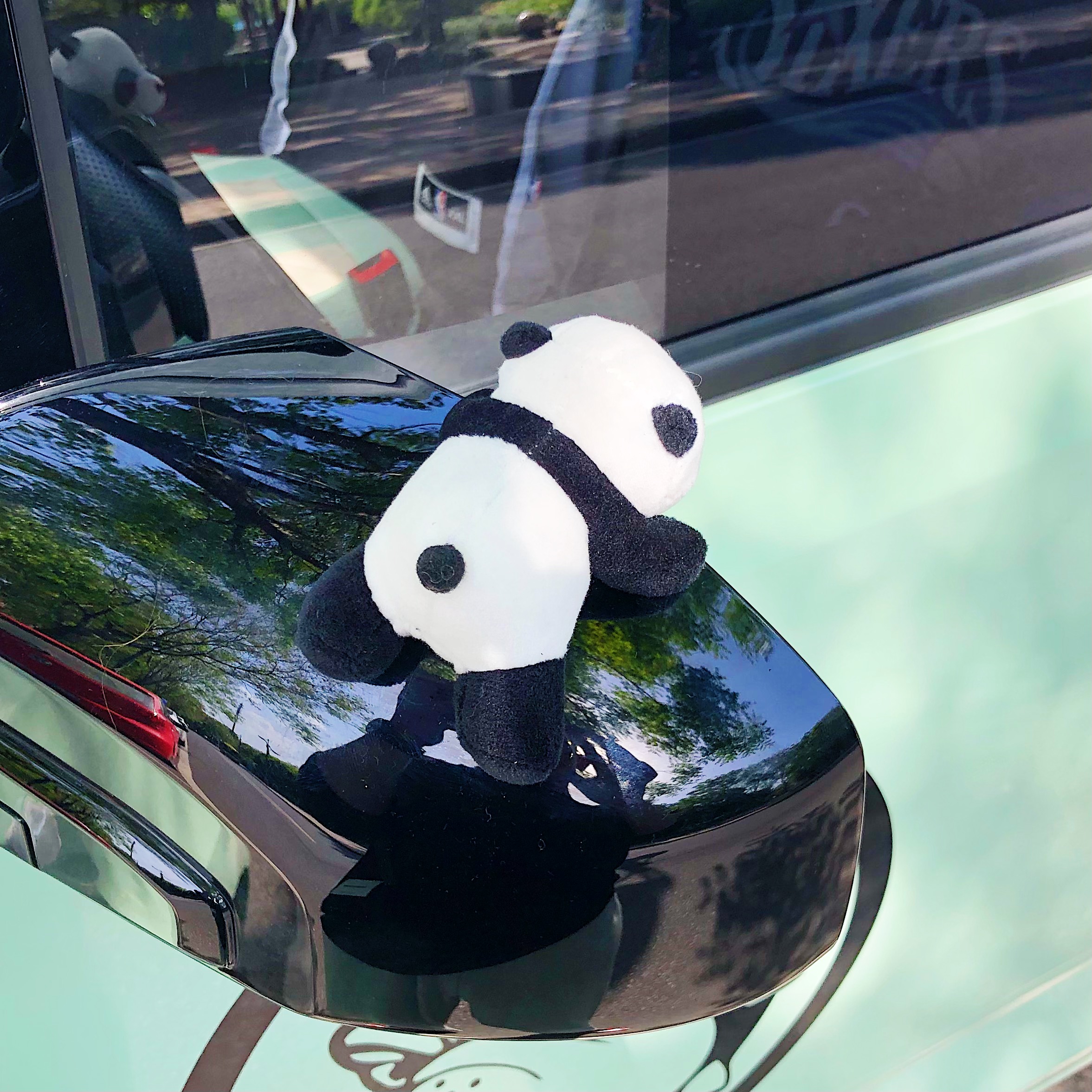 汽车摆件后视镜装饰车内饰品车载玩偶挂件创意网红女摩托车电动车