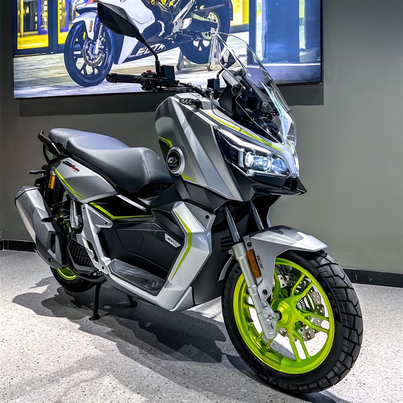 钱江鸿150ADV越野踏板车电喷水冷脉冲ABS全地形长途旅行摩托车