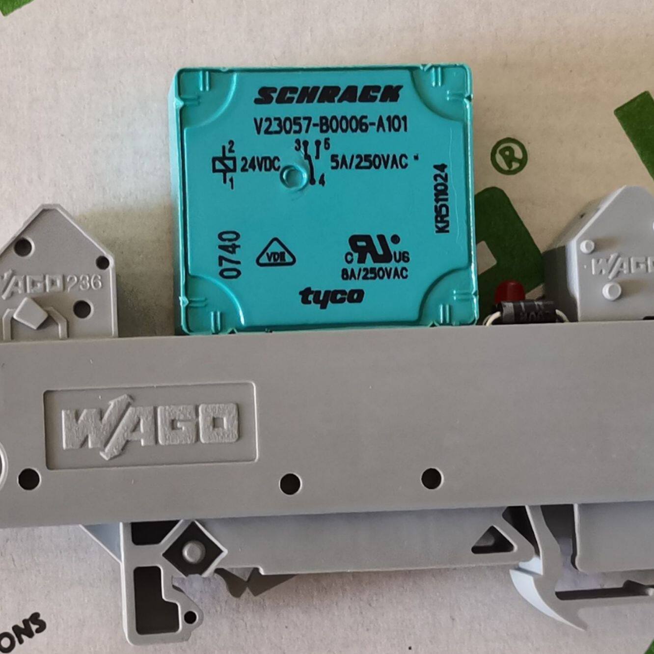 继电器288-364输入电压24vdc一个常开节点