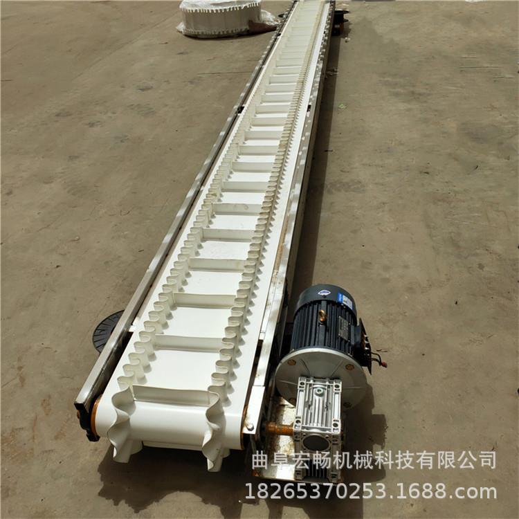 辽宁桶装水防滑带式运输机移动伸缩传送带爬坡式 输送机