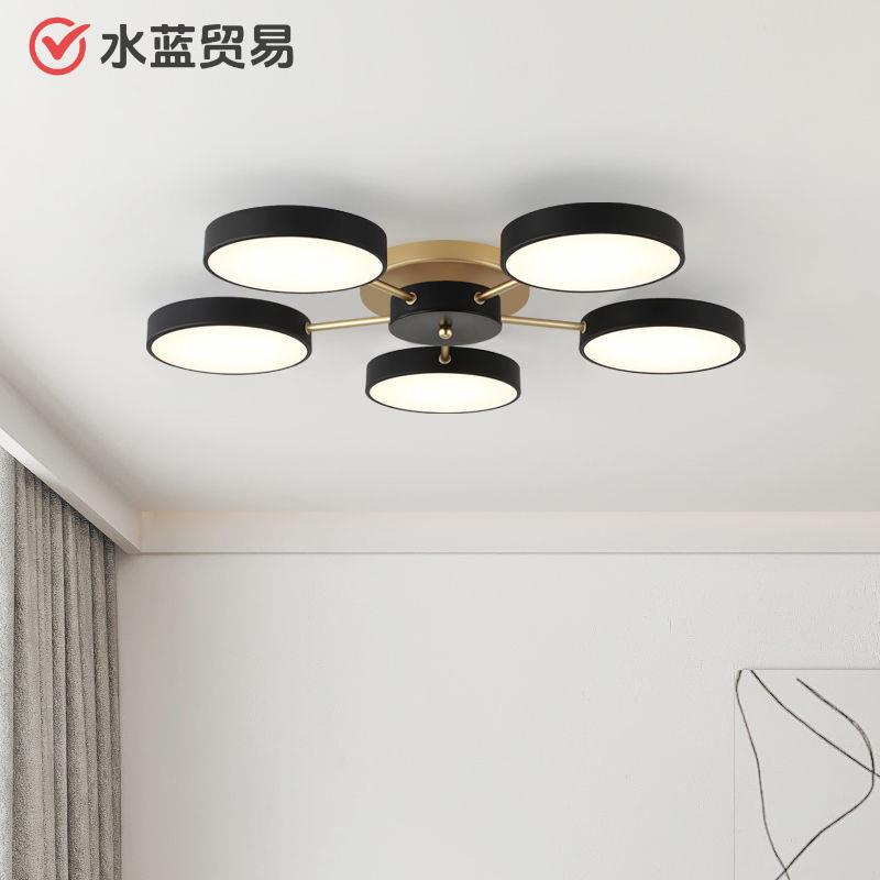 北欧网红轻奢吊灯创意个性儿童房间卧室灯后现代简约三头餐厅灯具