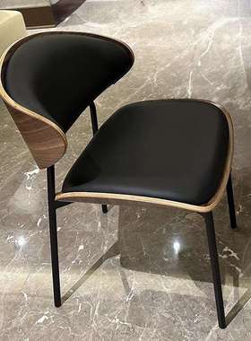 意式极简餐厅餐椅设计师咖啡厅会客皮餐椅洽谈法式复古椅子