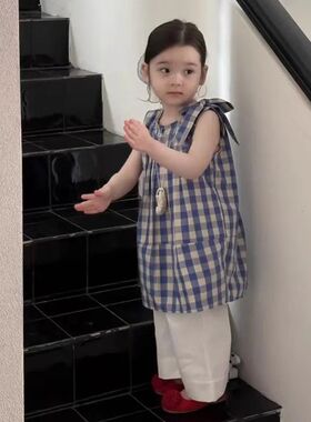 女童连衣裙夏款2025宝宝复古格子系带背心裙儿童洋气度假风直筒裙