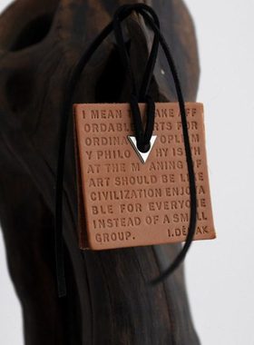 idemak原创车载香薰挂件固体香薰礼物衣柜持久淡香双面真皮吊饰