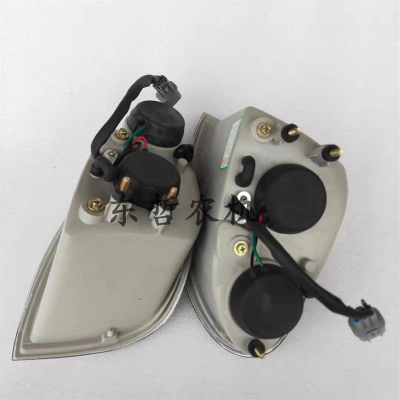 东方红704 804 900 904 1000 1204拖拉机配件新款前脸大灯前大灯