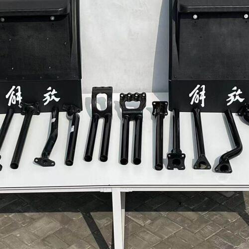 解放j6p500 460P后轮挡泥板尾灯支架 jh6天v 悍v驱动j7挡泥瓦上盖