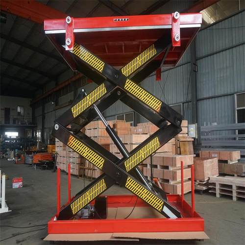 小型升降机全自行迷你剪叉式4米6米商场高空作业平台迷你升降平台