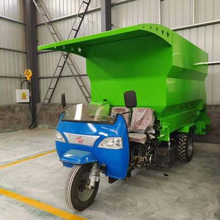电动撒料车柴油机版撒料车饲料抛撒均匀