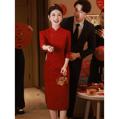 红色旗袍敬酒服2025年新款新娘订婚中袖年轻款结婚回门服连衣裙女