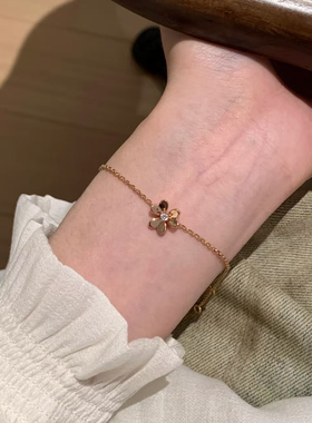 轻奢三叶草手链女镶钻高级感