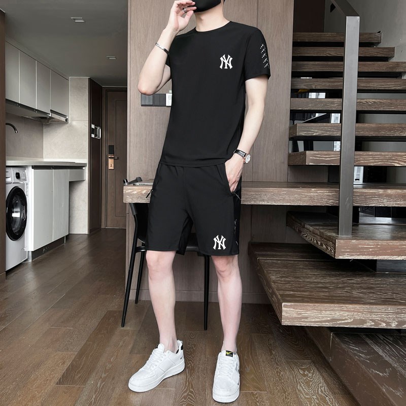 冰丝休闲跑步运动服套装男夏季新款速干薄款潮牌大码短袖两件套帅