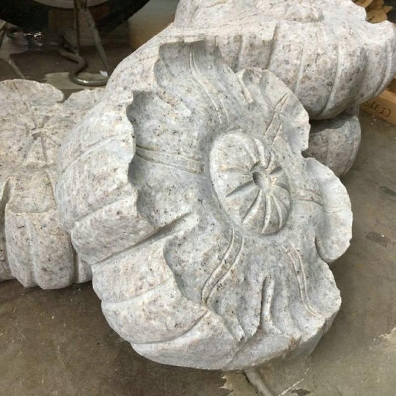 25cm吐水梅花锈石雕刻园林景观庭院喷水装置惠安石雕水景雕塑