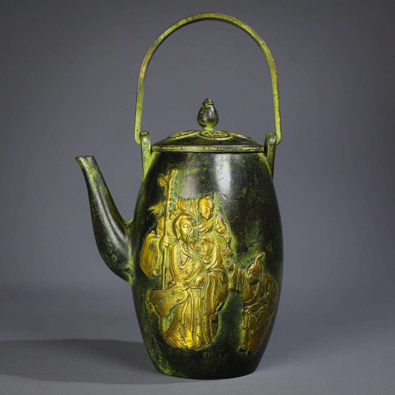 仿古古玩收藏铜茶壶酒壶八仙人物茶壶青铜色鎏金装饰把玩