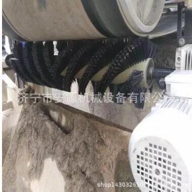 尼龙刷旋转清扫器电动滚刷清扫器防爆电动毛刷清扫器