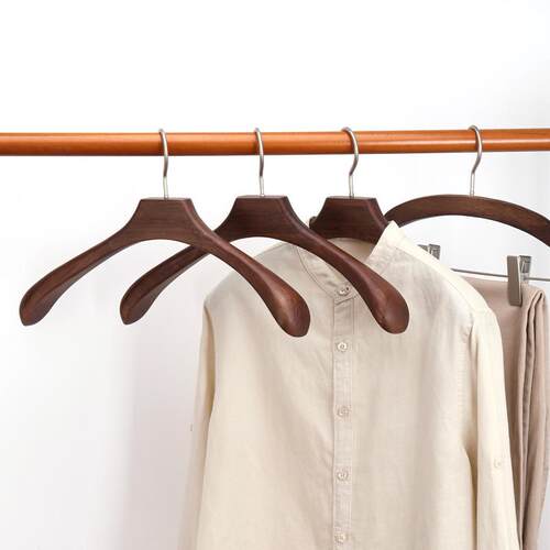 实木衣架家用挂衣宽肩衣服架木质衣撑防滑衣柜服装店无痕大衣